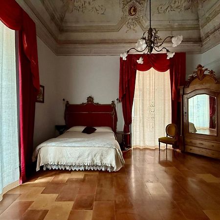 Le Foglie Di Acanto Lucera Bagian luar foto