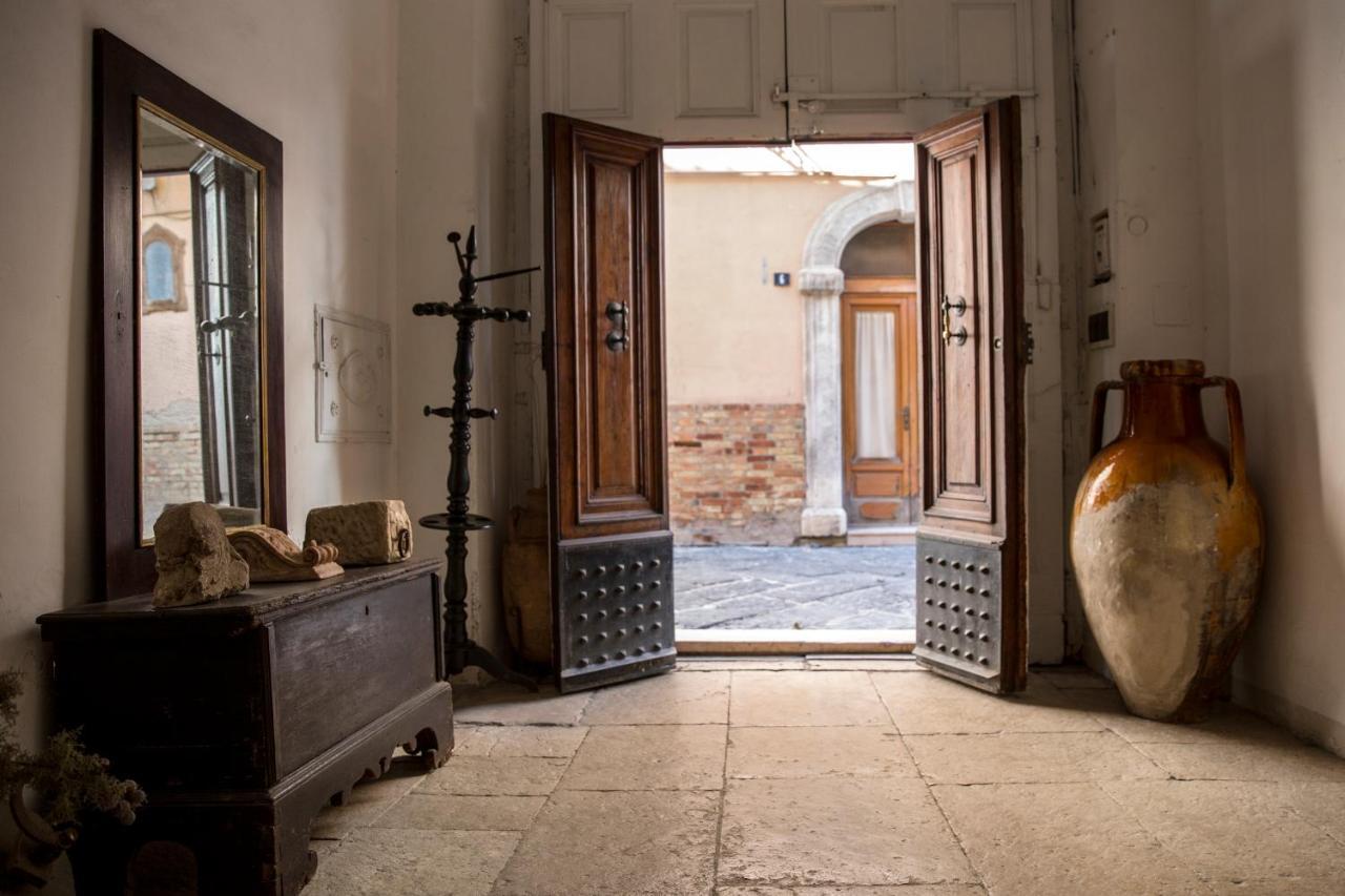 Le Foglie Di Acanto Lucera Bagian luar foto